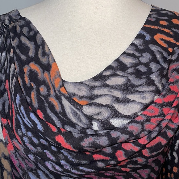 Escada silk animal print long sleeve blouse size 34/small - Picture 3 of 10